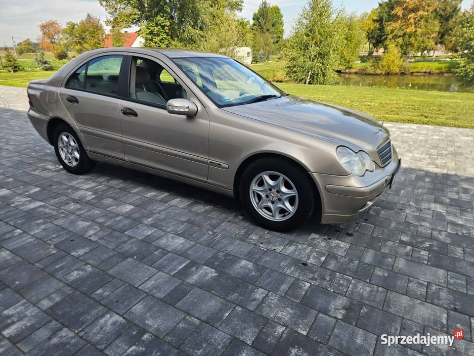 Mercedes C Clasa w203 22 CDI Hak klimatyzacja
