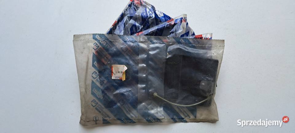 Zaślepka przedniego zderzaka 82450040 FIAT CROMA pomorskie