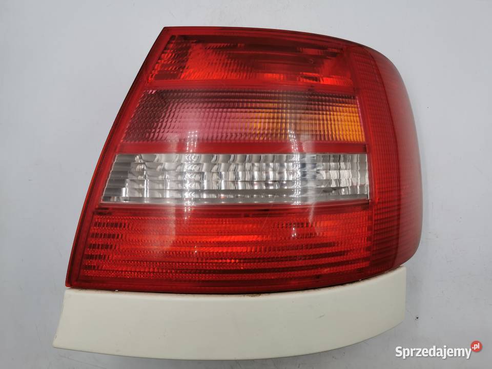 Lampa Prawy Tył Tylna Prawa Audi A4 B5 Sedan mazowieckie Wyszków