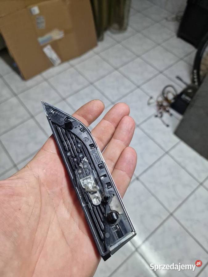 Listwa w błotnik audi a5 f5 sline b9 Rok produkcji 2018 Części samochodowe