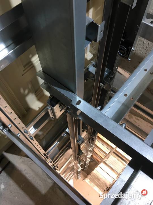 Dźwig restauracyjny Winda gastronomiczna małopolskie Opatkowice