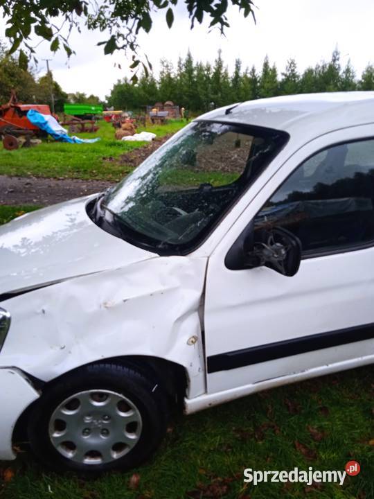 Peugrot Partner 2009 uszkodzona karoseria reszta sprzedam