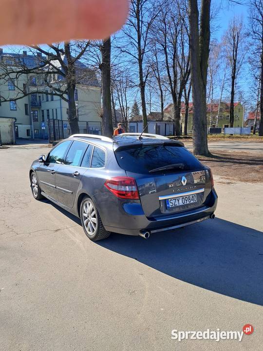 Renault Laguna III Initiale Paris 20 dCi 2011