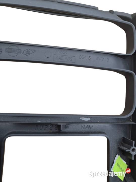 RAMKA ŚRODKOWA KONSOLI DESKI NISSAN PRIMERA P12 osobowe świętokrzyskie Działoszyce