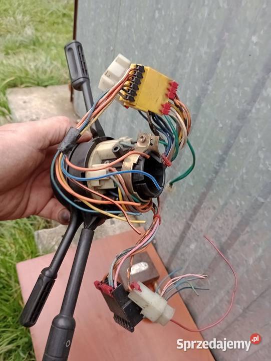 Przełącznik świateł zespolony fiat 126p Pozostałe Bobrek