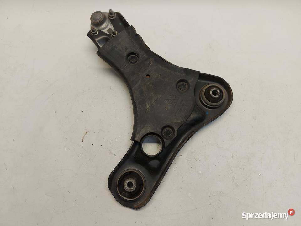 SKODA Enyaq 5LA iV85 Wahacz przód lewy