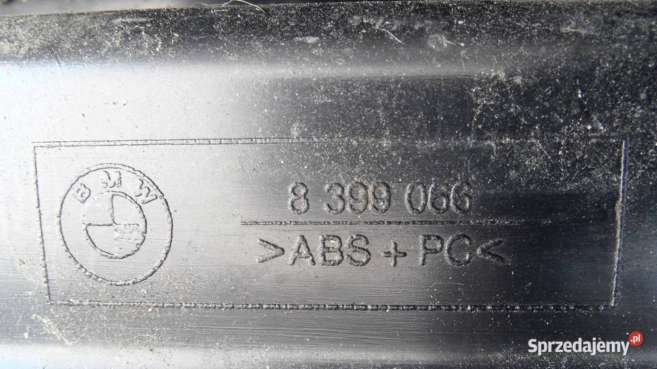 BMW Z3 19 B 99r schowek tył 8398958 8399066 świętokrzyskie