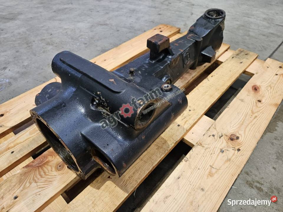 Obudowa mostu LH DeutzFahr Agrotron 100 90 Byków