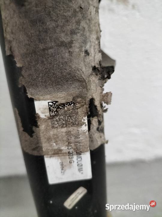 Amortyzator zwrotnica Leon IV lewa 5wa413023g Rok produkcji 2021 Zbąszyń