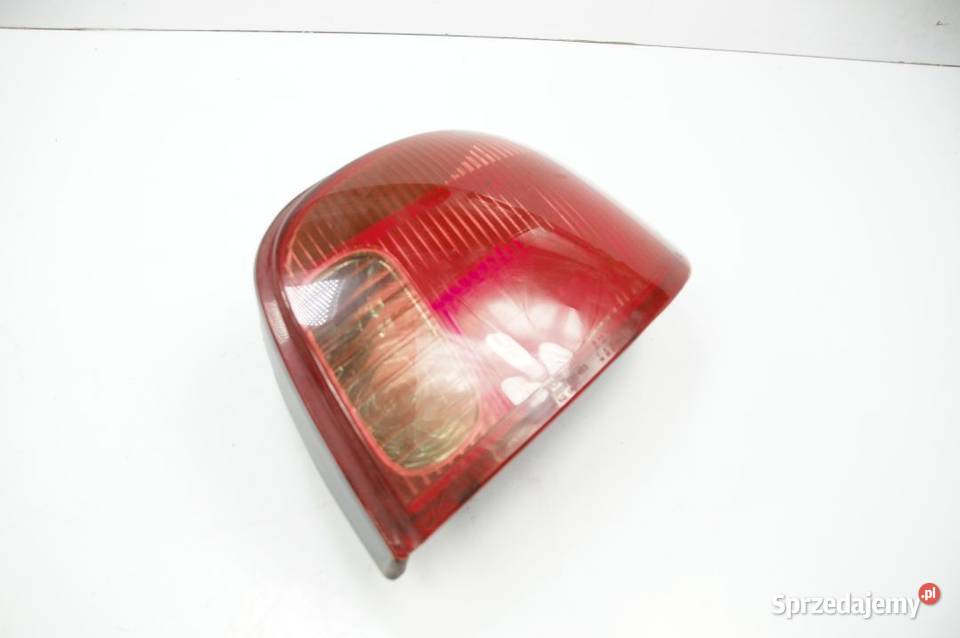 LAMPA PRAWA TYŁ TOYOTA YARIS osobowe Lipno
