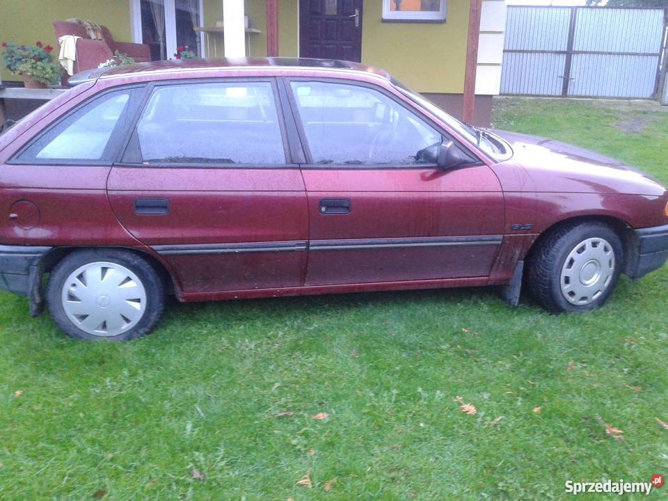 Opel Astra1 1600cm3 Opatów sprzedam