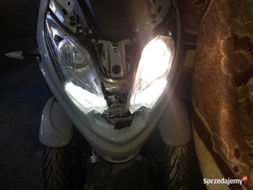 Piaggio Mp3 300 Hpe Lampa Przednia Led Oświetlenie śląskie