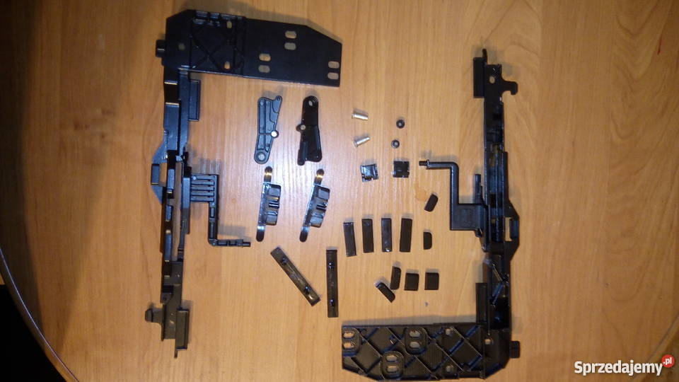 Mercedes w124 190 prowadnice szyberdachu nowe lubelskie Sosnówka