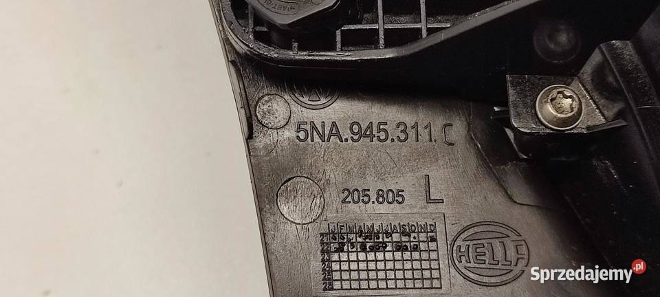 VW TIGUAN II LAMPA LEWY TYŁ 5NA945095D Lampy tylne