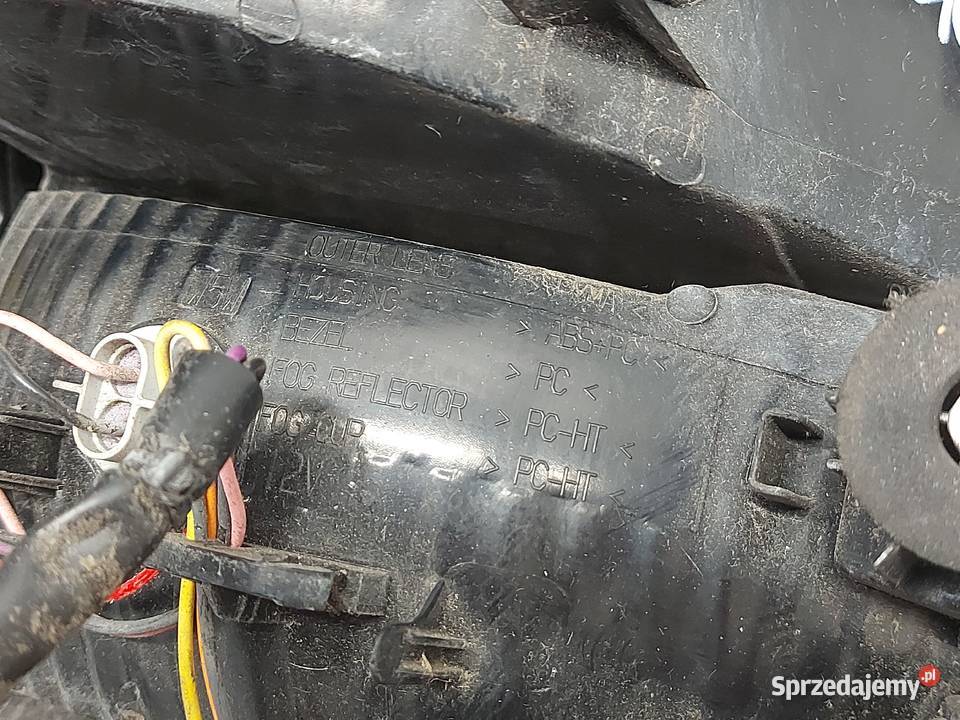 PEUGEOT 108 17r lampa prawa tył osobowe świętokrzyskie sprzedam