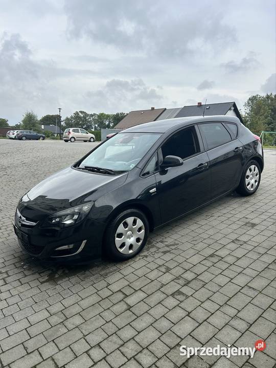 Opel Astra 14 turbo 140 2013 Słomniki