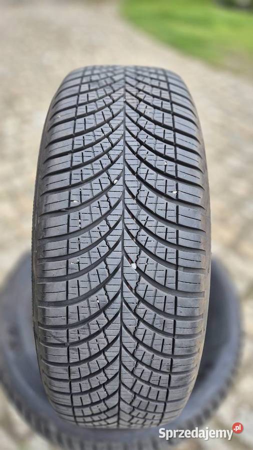 OPONY WIELOSEZONOWE 21560R17 GOODYEAR VECTOR 4 nieuszkodzony