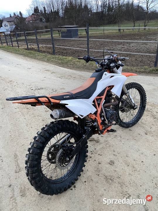 Cross defender 250 4t Pilzno