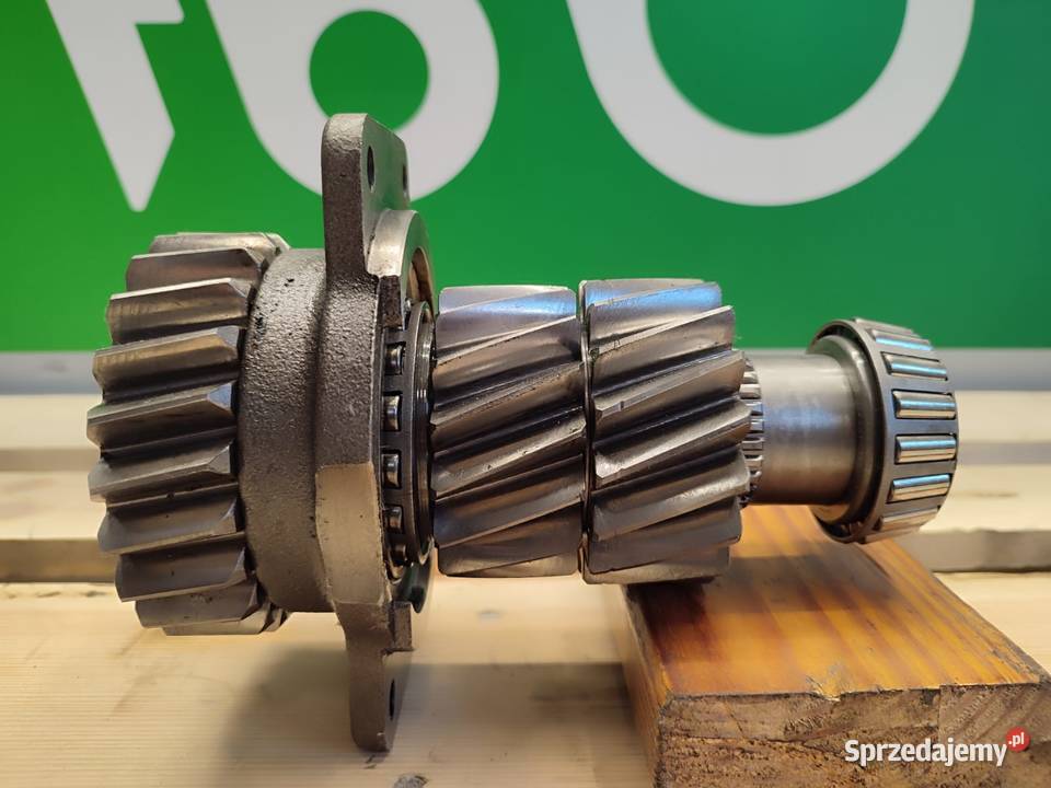 Wał pośredni R228746 PTO tył JOHN DEERE 6930 Wilkowo