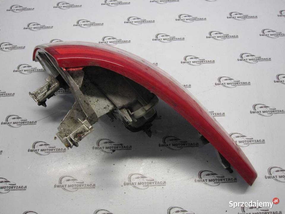 C4 GRAND PICASSO I 10r lampa prawa tył