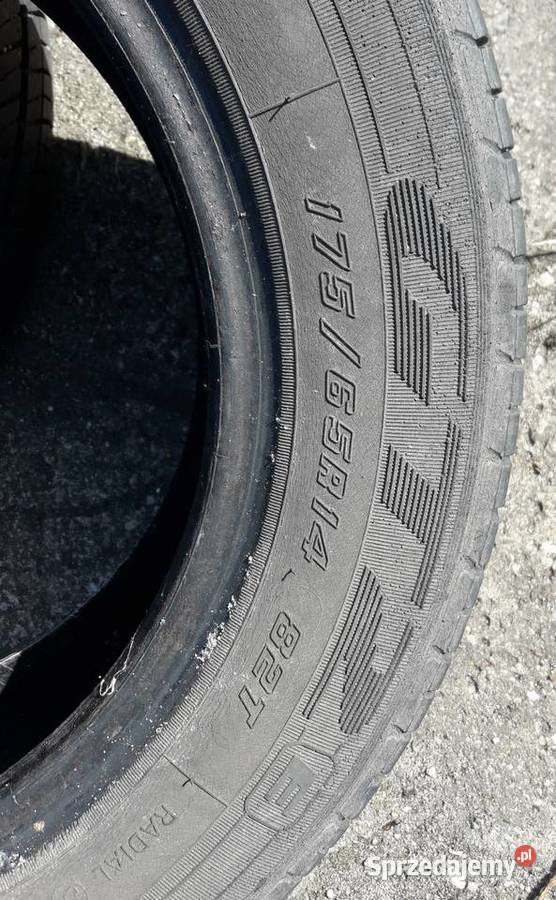 Dwie opony letnie Goodyear GT2 17565R14 Łódź