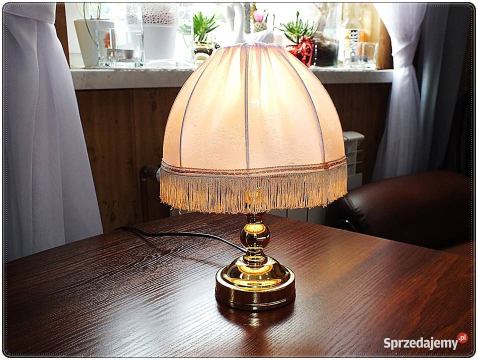 Lampka nocna idealna do sypialni w stylu retro lubuskie