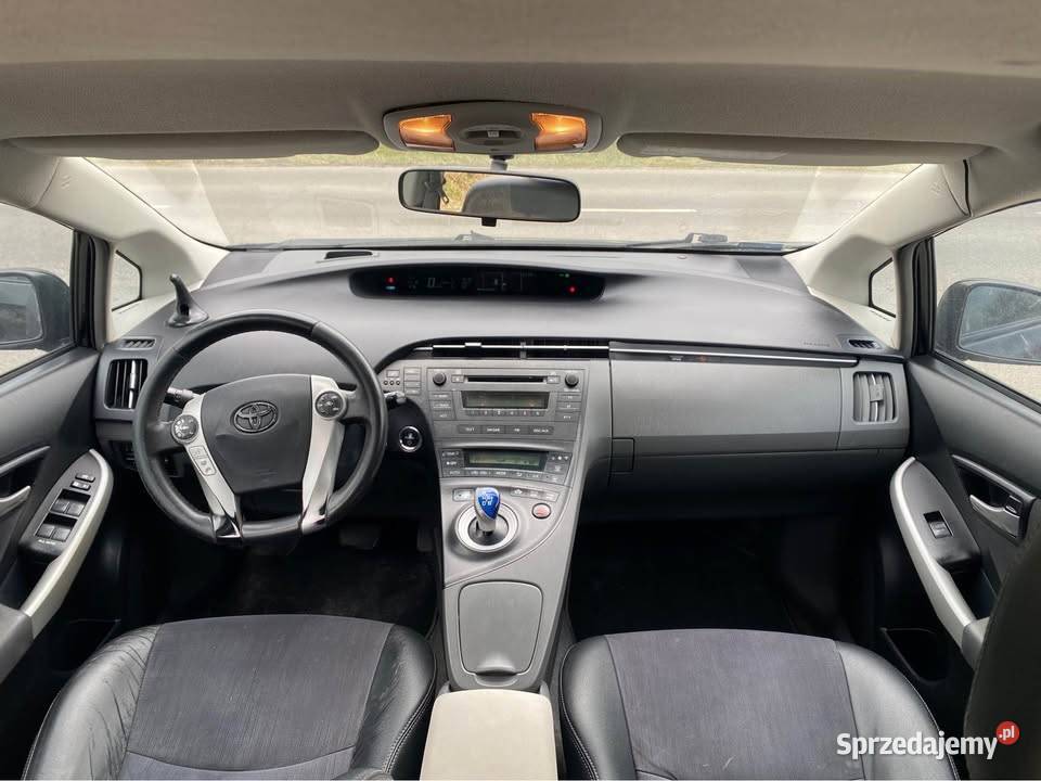 Toyota Prius 30 Rok produkcji 2010 Warszawa