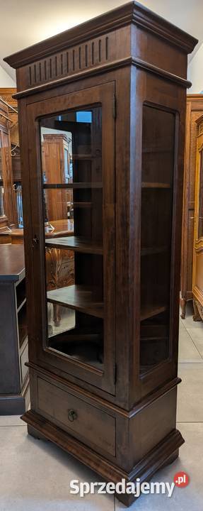 Nieduża witryna serwantka kolonialnasklep sprzedam