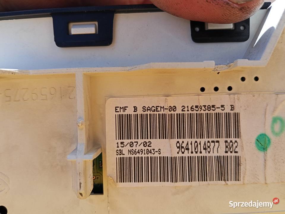 Wyświetlacz środkowy Peugot 216593855B Rok produkcji 2002 Ropczyce