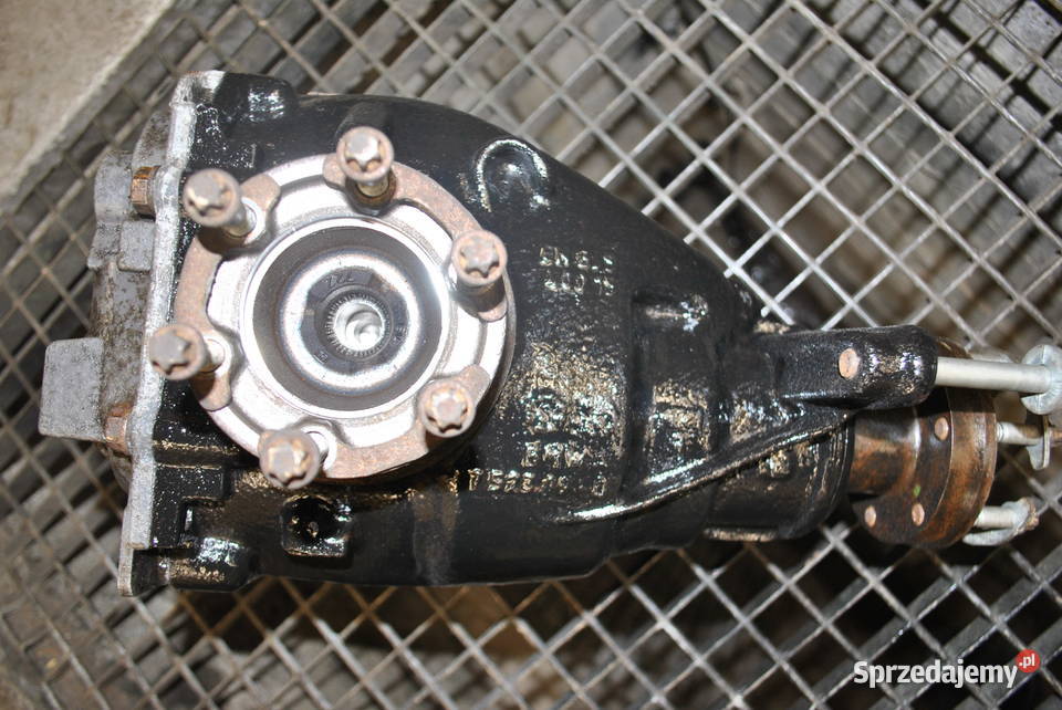 Most tylny BMW E60 E61 520d 523i 525i 525xi 528i osobowe śląskie Poręba sprzedam