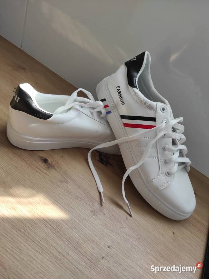 Nowe nieużywane buty sportowe 43 białe OKAZJA inna podkarpackie