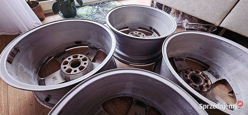 FELGA FELGI VW AUDI A4 A5 A6 75J R17 ET45 warmińsko-mazurskie Nawra