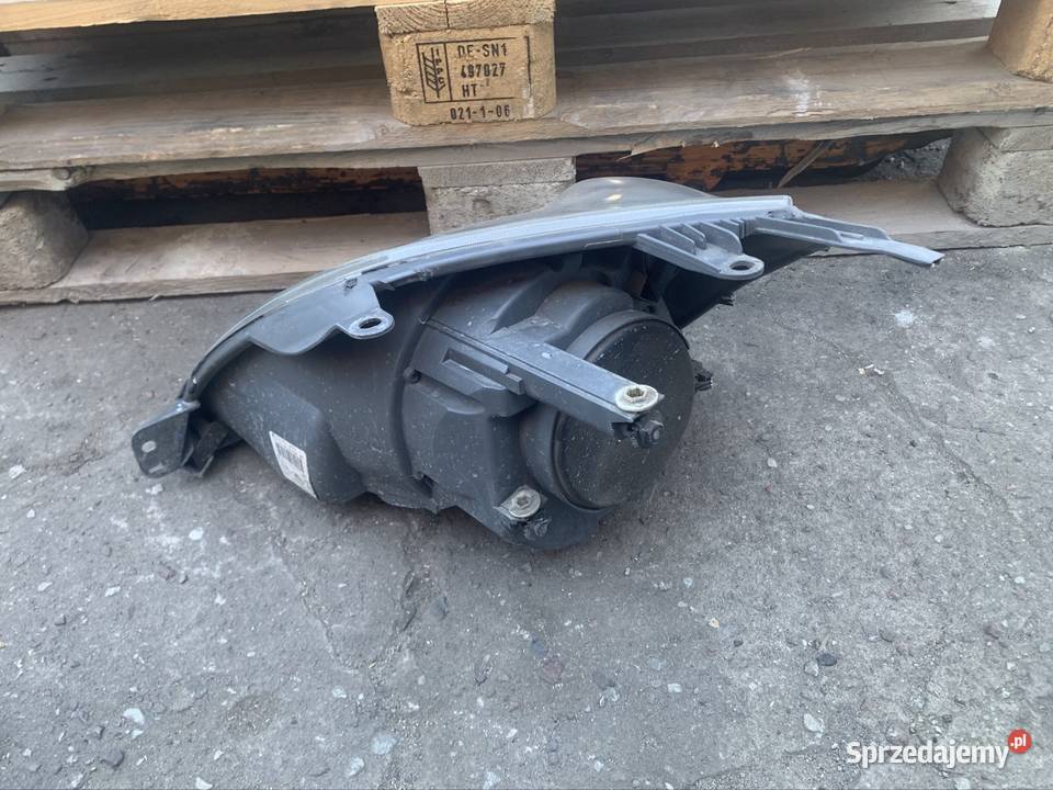 6S6113W029 reflektor lampa prawa przód Ford prawe Szczecin