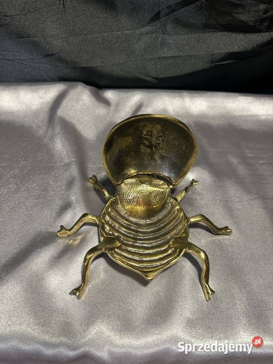 Biedronka z mosiądzu popielniczka Figurki i rzeźby