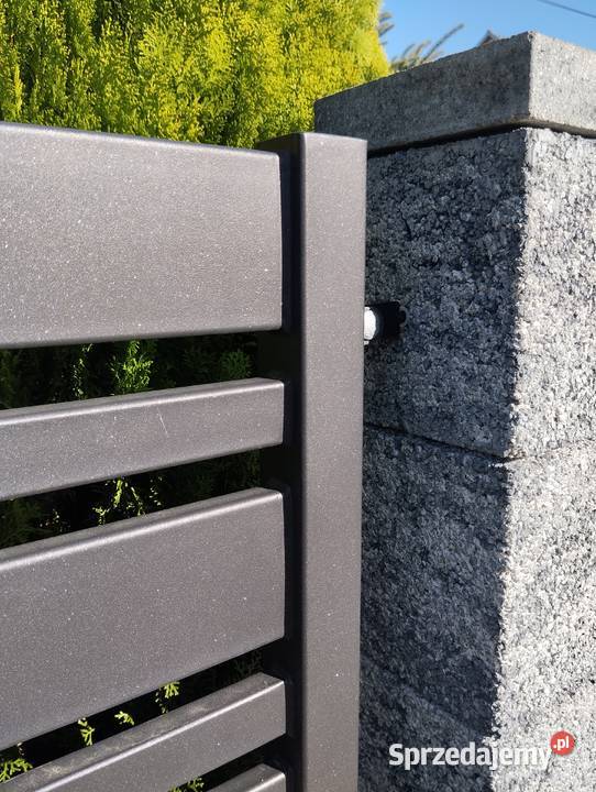 Sprzedam bramę wjazdową nowoczesną dwuskrzydłowa
