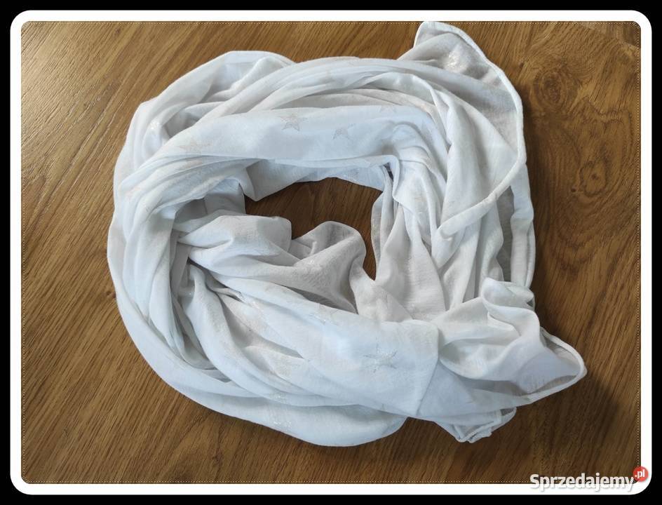 Biała lekka chusta szal damski w gwiazdki Pozostałe Płock sprzedam