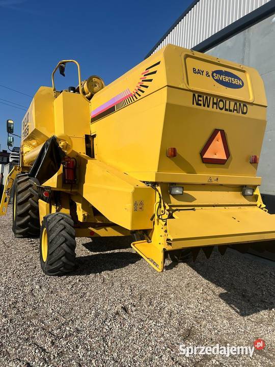 Kombajn zbożowy Newholland TX65 Grudziądz sprzedam