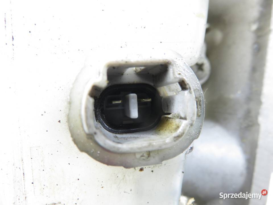 SERWO TOYOTA RAV 4 II 20 D4D 4WD 13101011260