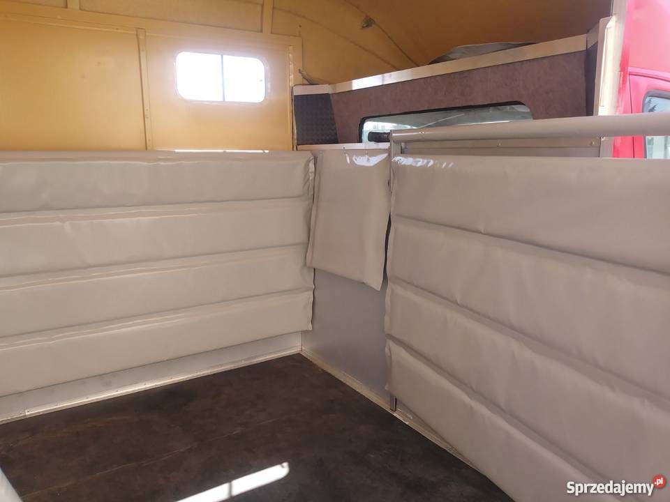 Koniowóz Renault Słupca