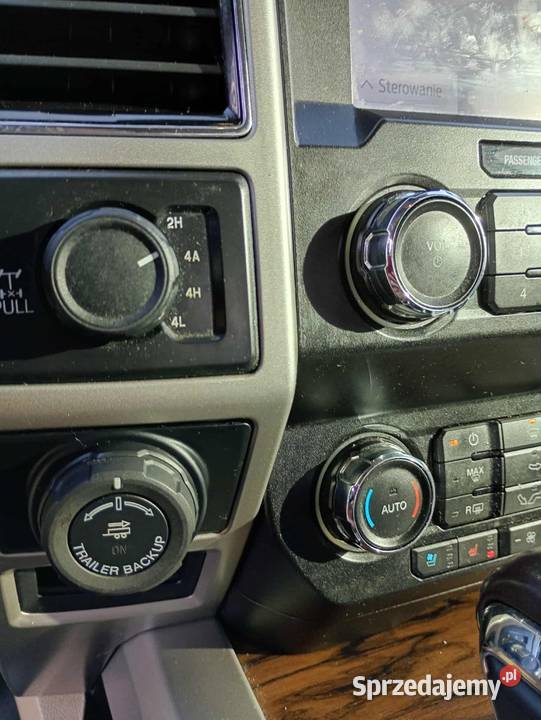 Ford F150 50 Lariat Doinwestowany nieuszkodzony Zamienie