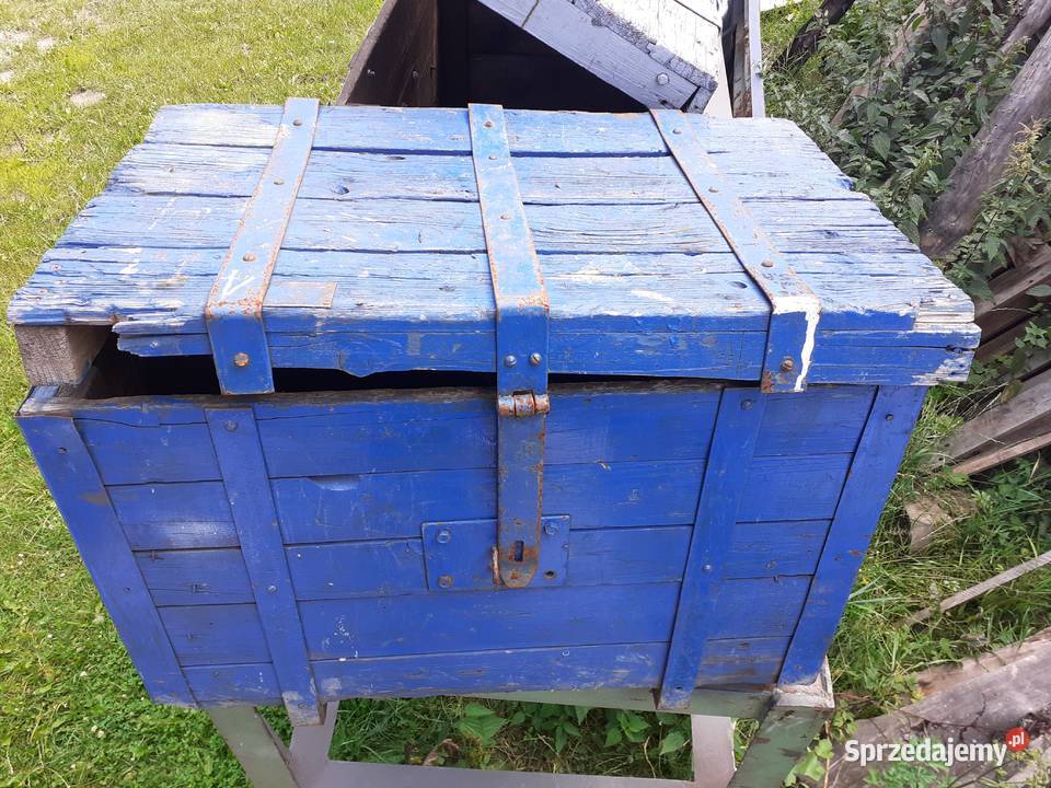 Stara drewniana skrzynia z okuciami LOFT Somonino sprzedam