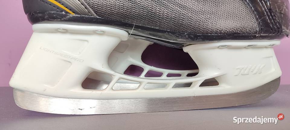 Łyżwy BAUER Supreme 140 hokejowe rozmiar 36 3R Jasień sprzedam
