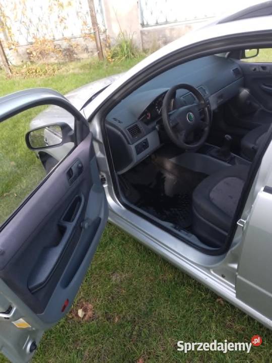 SPRZEDAM SKODE FABIE KOMBI Z KLIMATYZACJA Płock