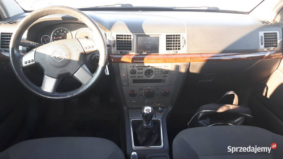 OPEL VECTRA C 20t 175zdegwprz srebrny Bełchatów sprzedam