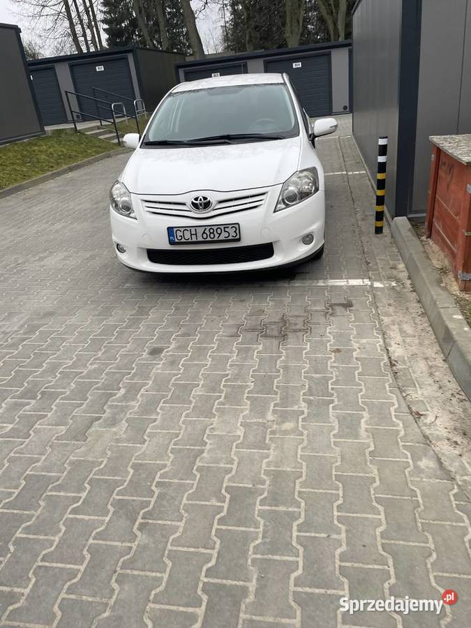 Toyota AURIS 2011r 20D4D 126 garażowany Piła