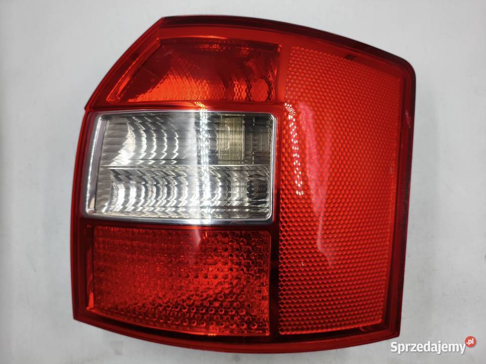 Lampa Prawy Tył Tylna Prawa Audi A4 B6 Avant