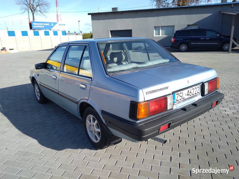 Stan idealny Wszystko sprawne Orginalny lakier Dąbki