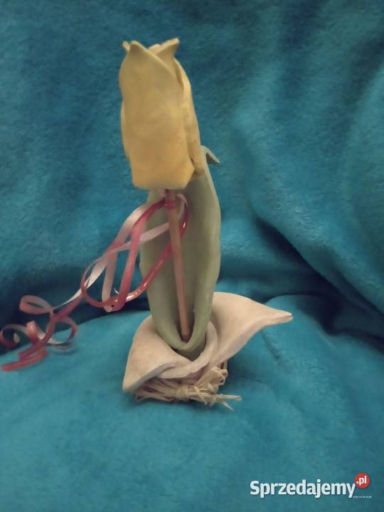 Sprzedam ozdobę kwiatka z ceramiki