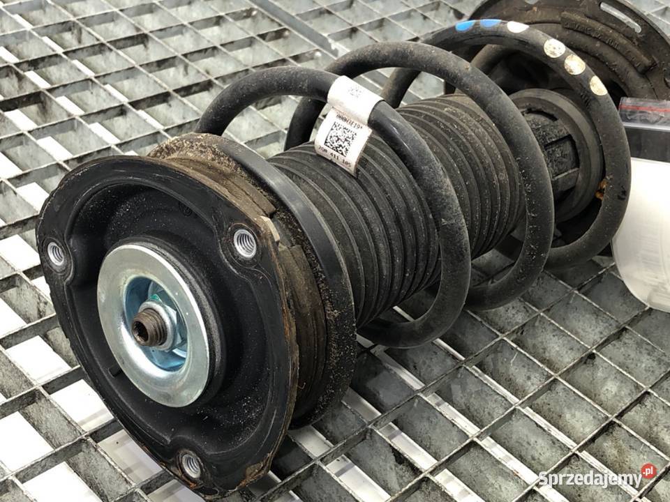 AMORTYZATOR PRAWY PRZÓD ZE SPRĘŻYNĄ SKODA KAMIQ