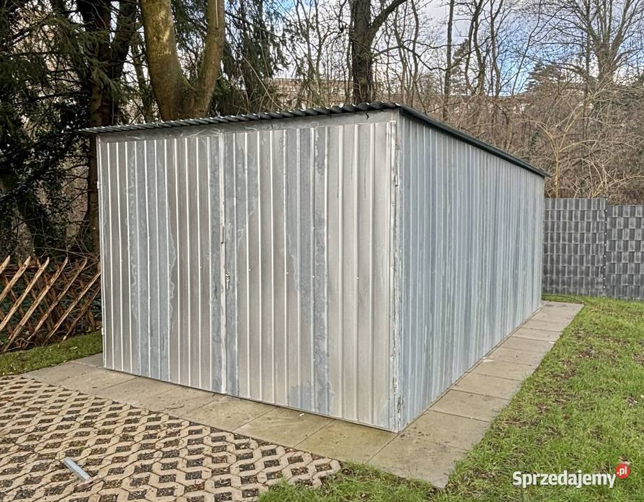 Garaż blaszany o wymiarach 3 × 5 m II gatunku Szybko Tanio Solidnie Garaże